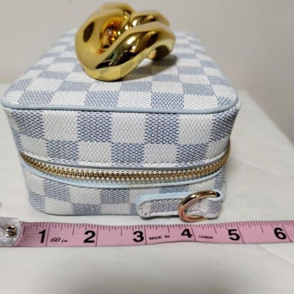 NWOT Gingham Cluth Bag Crossbody Bag with Gold Knotted Detail - Picture 5 of 7